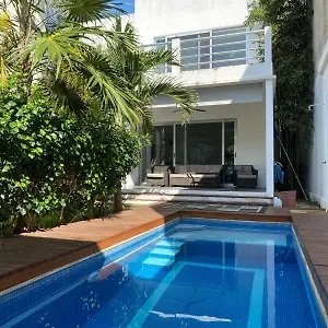 good-vibes-hostel.allrivieramayahotels.com/