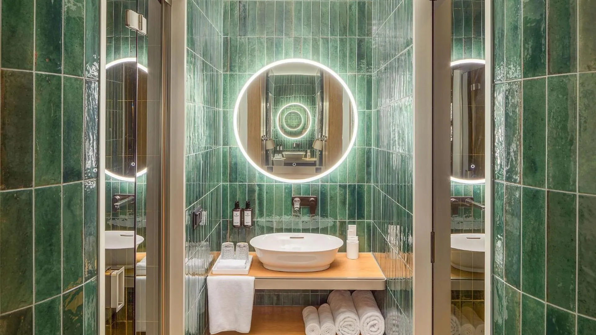 ***** Hotel Kimpton Bem Budapest By Ihg Hungary